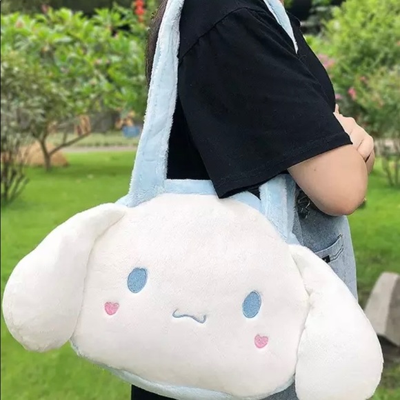 Sanrio Handbags - NWT Sanrio Cinnamoroll Bag